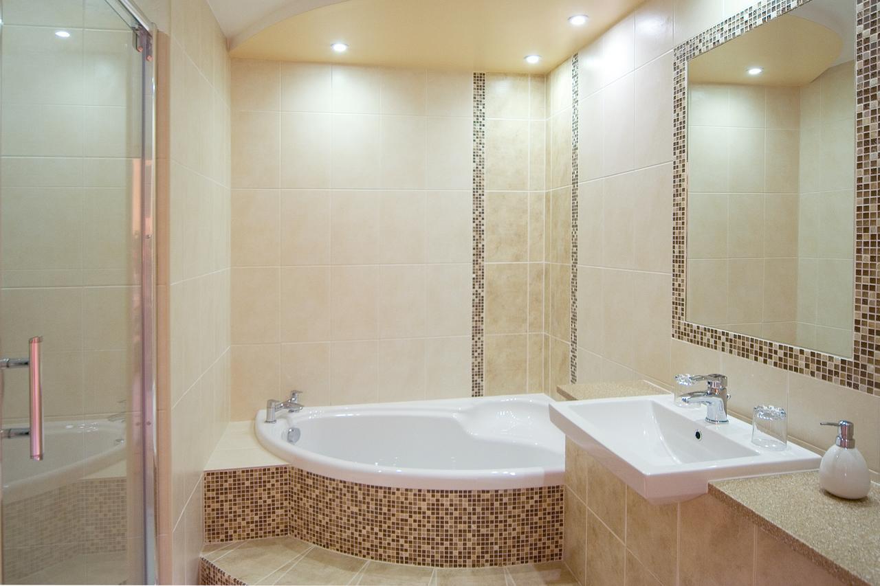 The Elephant & Castle Hotel Ньютаун Экстерьер фото