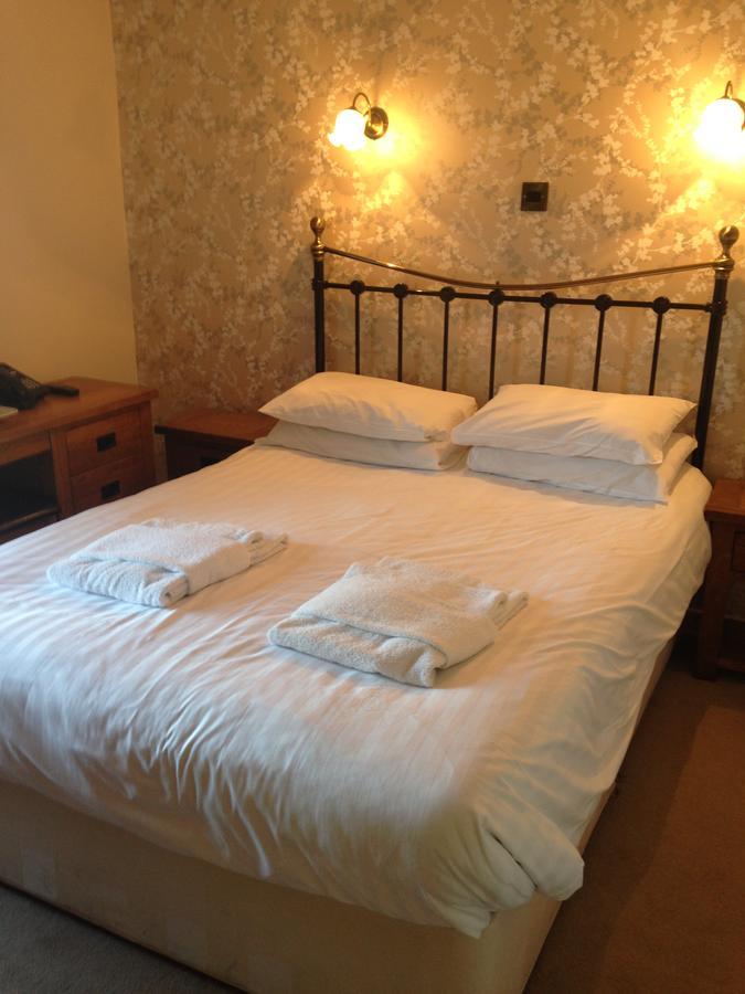 The Elephant & Castle Hotel Ньютаун Экстерьер фото